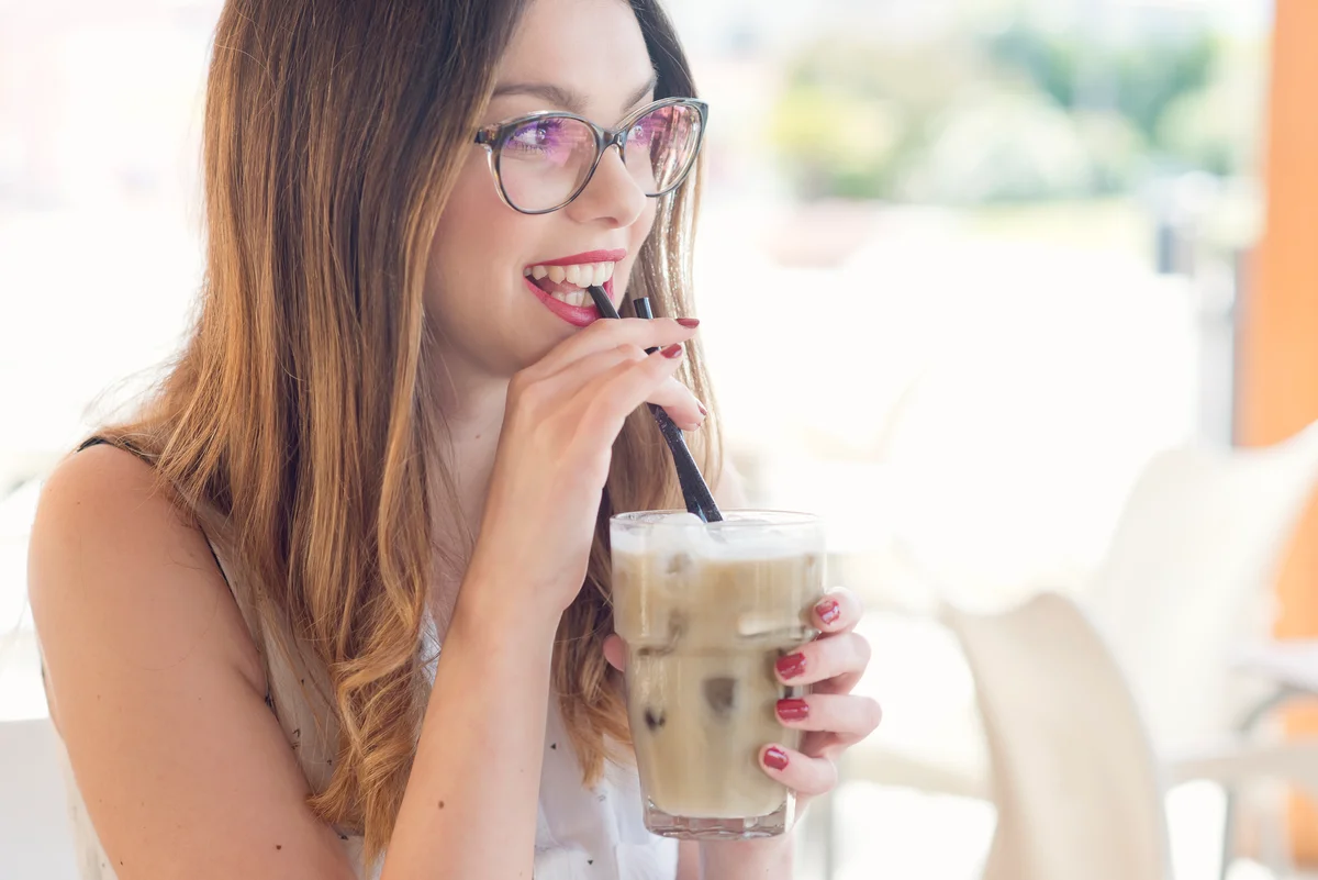 woman drinking coffee
