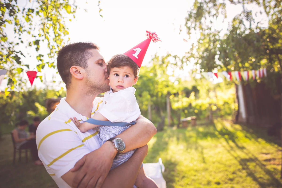 dad and toddler photo shoot