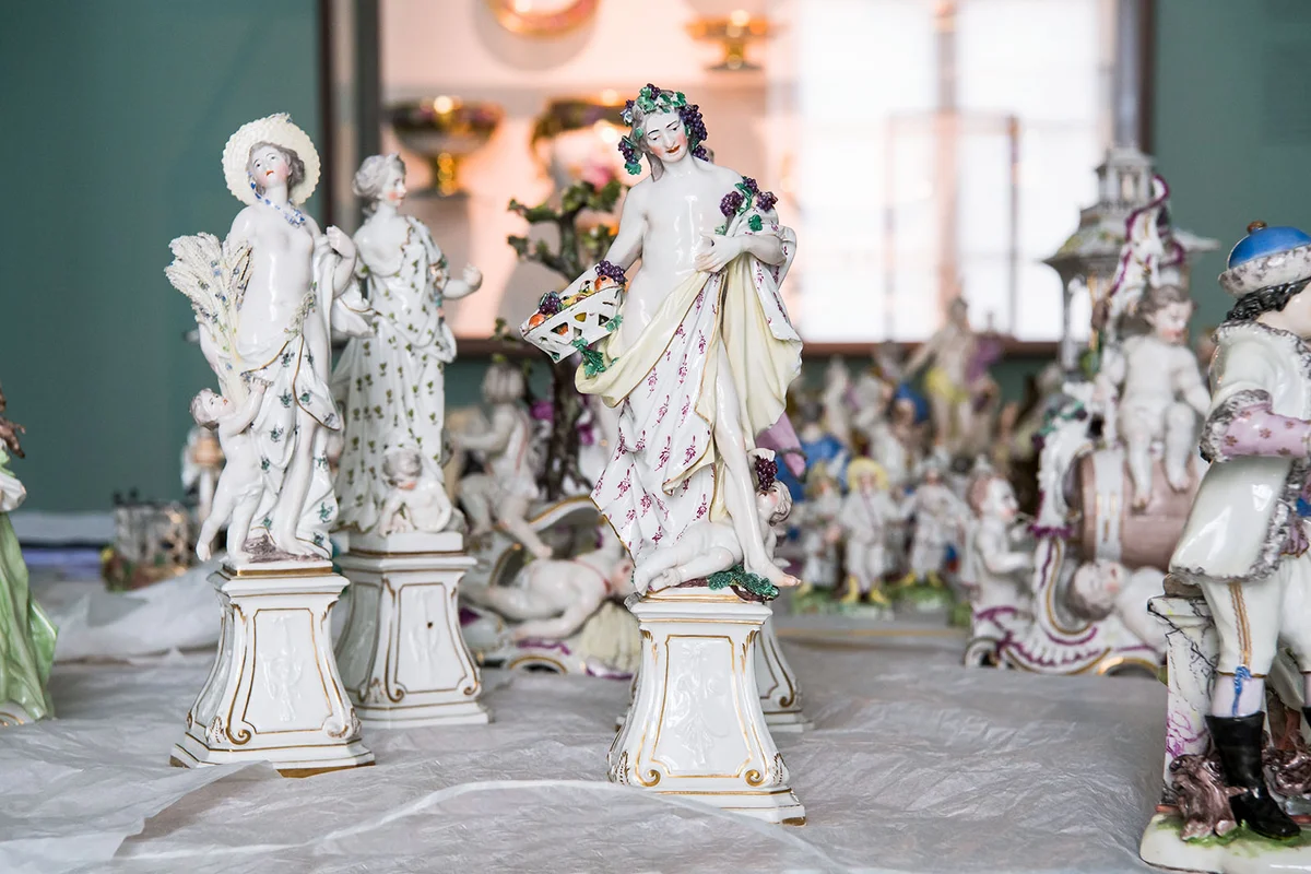 porcelain figurines are waiting to be exhibited in the vitrines in the Munich Residenz