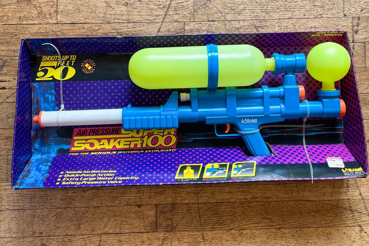 Vintage Larami Super Soaker 100
