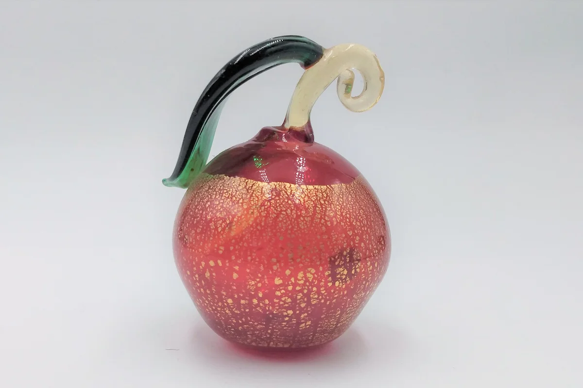 Detailed Vintage Hand Blown Murano Glass Apple with Gold Overlay