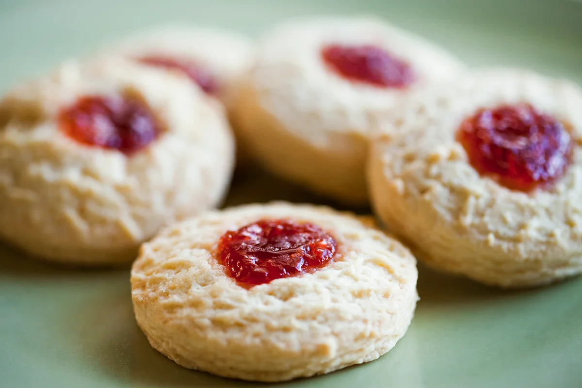 plate of jam drop biscuits