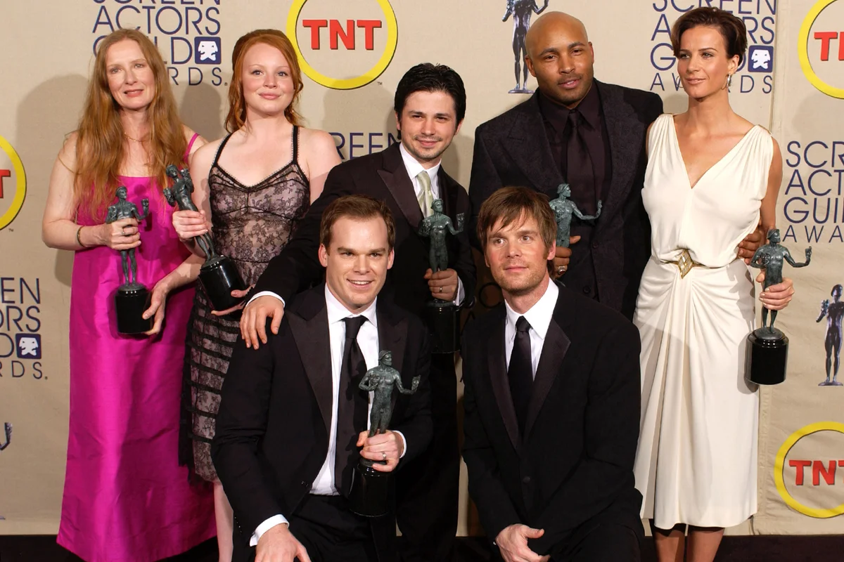 Six Feet Under cast