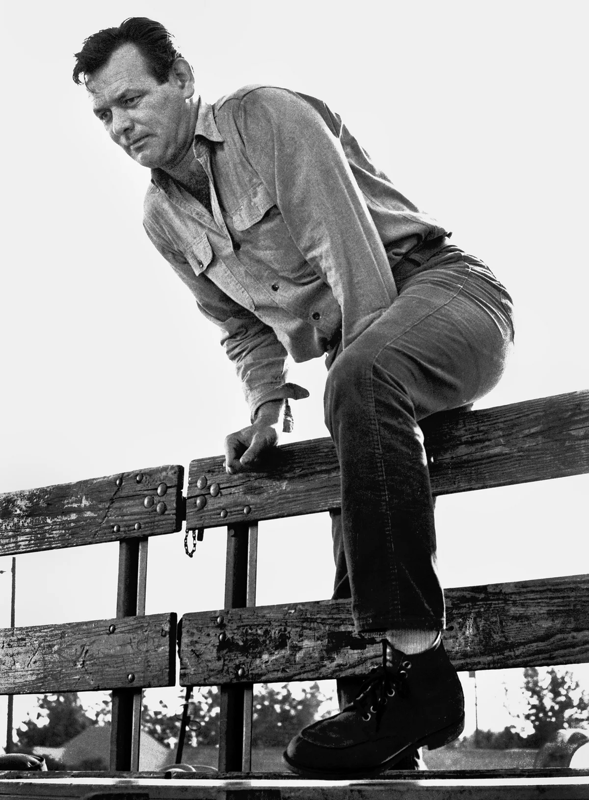 David Janssen prepares to film a scene for the TV series The Fugitive