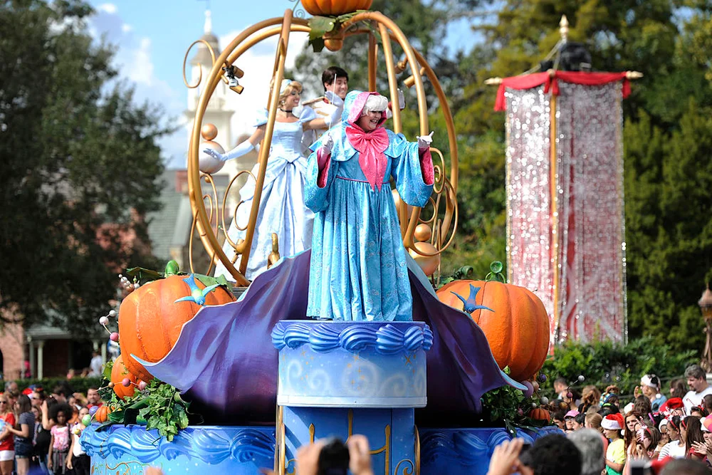 Disney Parks Christmas Day Parade - Cinderella
