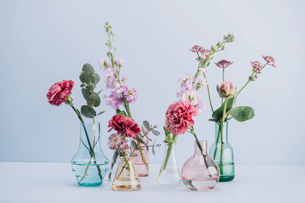 Flower arrangement in pastel