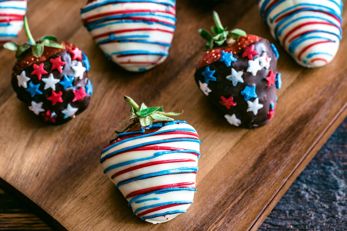 Strawberries in chocolate with USA flag decoration