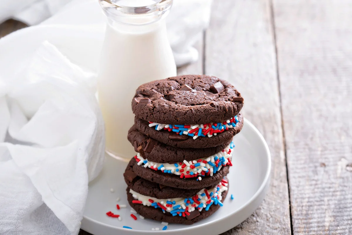 Chocolate sandwich cookies with creamy filling