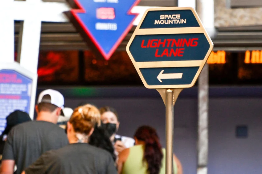 Lightning Lane sign at Space Mountain in Tomorrowland at Disneyland