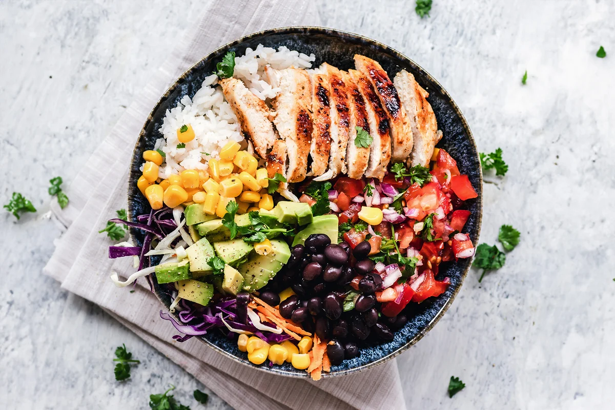 Grilled chicken and rice salad bowl