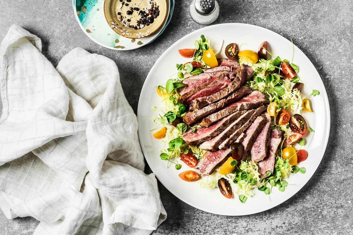 Steak with fresh salad