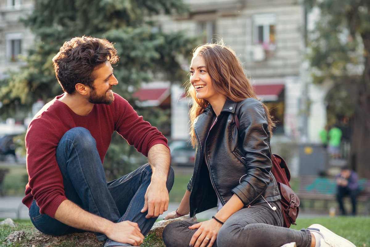 Couple on a date at the park