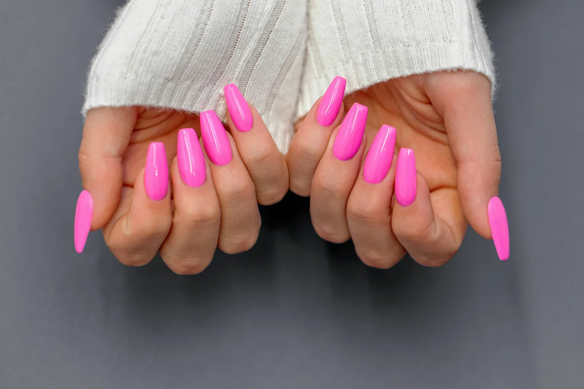 Beautiful long Pink Fuchsia Nails