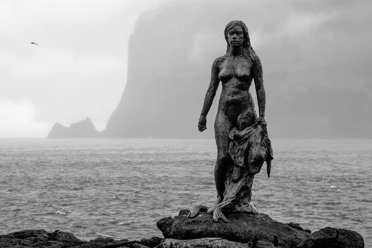 Selkie statue in Mikladalur