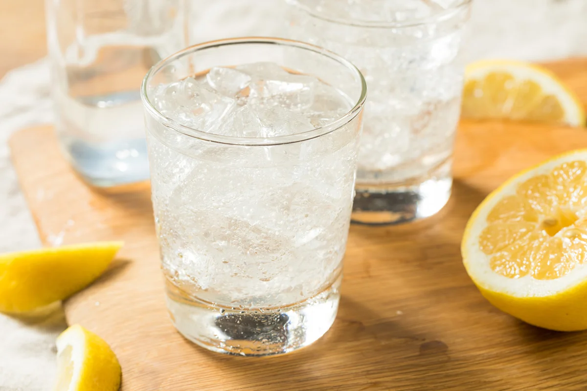 Healthy Refreshing Sparkling Lemon Water with Ice Cubes
