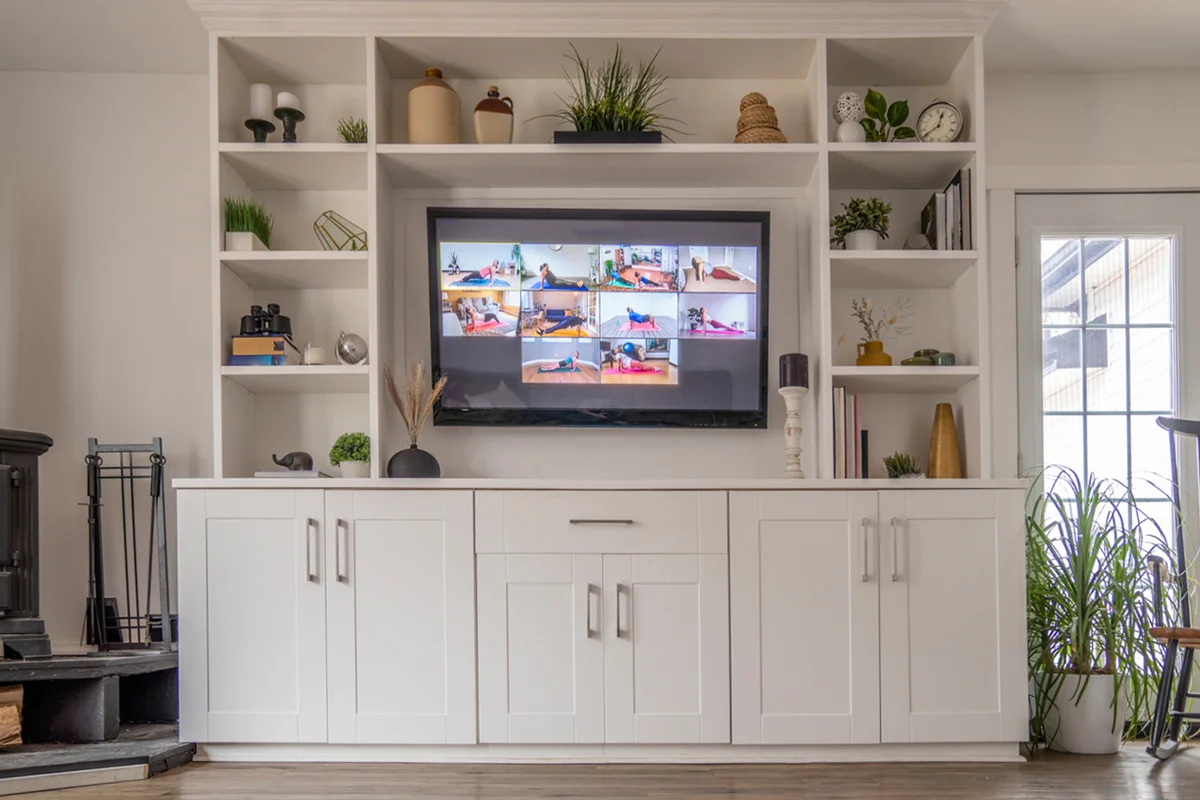 Built-in tv set