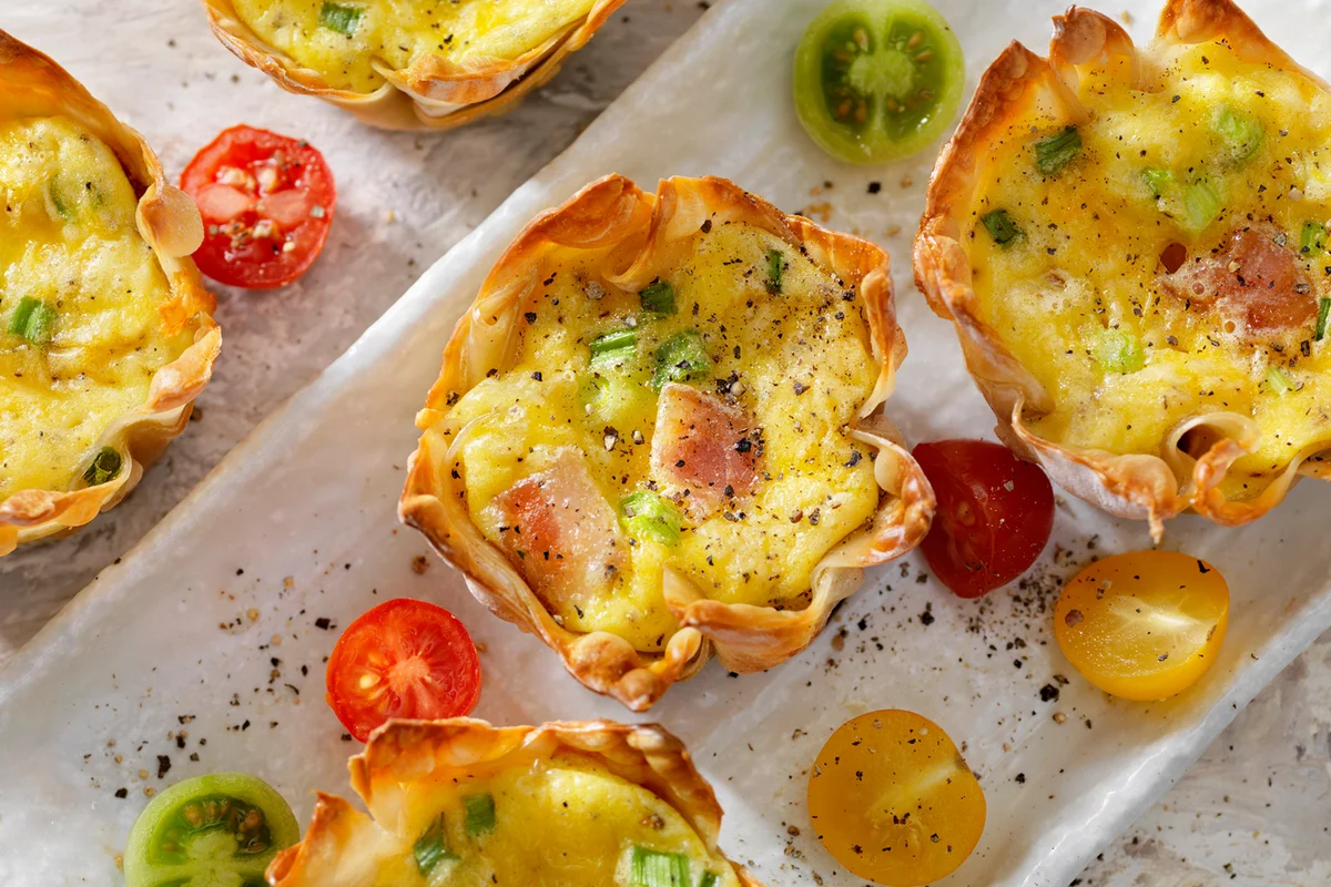 Crispy Baked Wonton Egg Cups with Bacon, Cheddar Cheese and Green Onions
