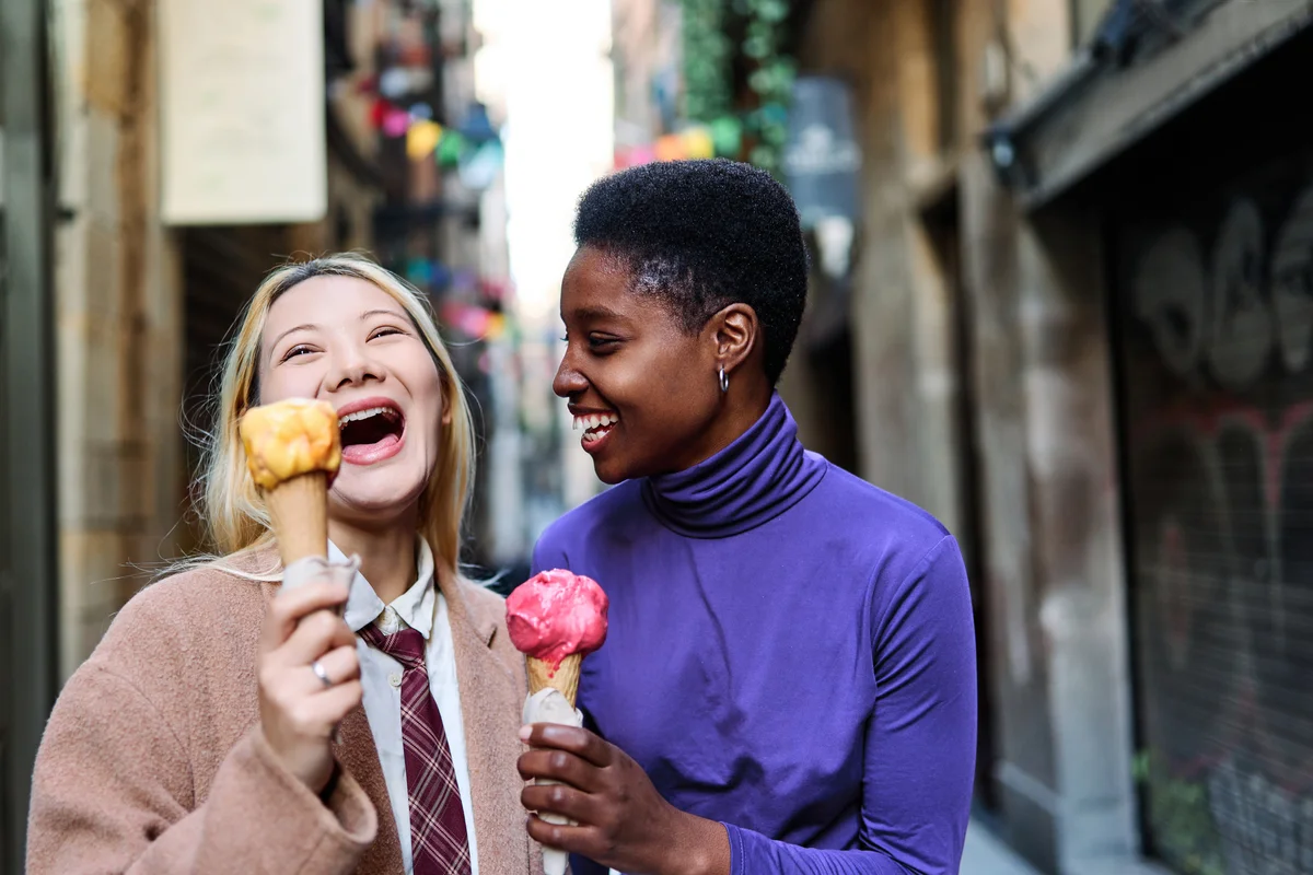 two friends having gelato