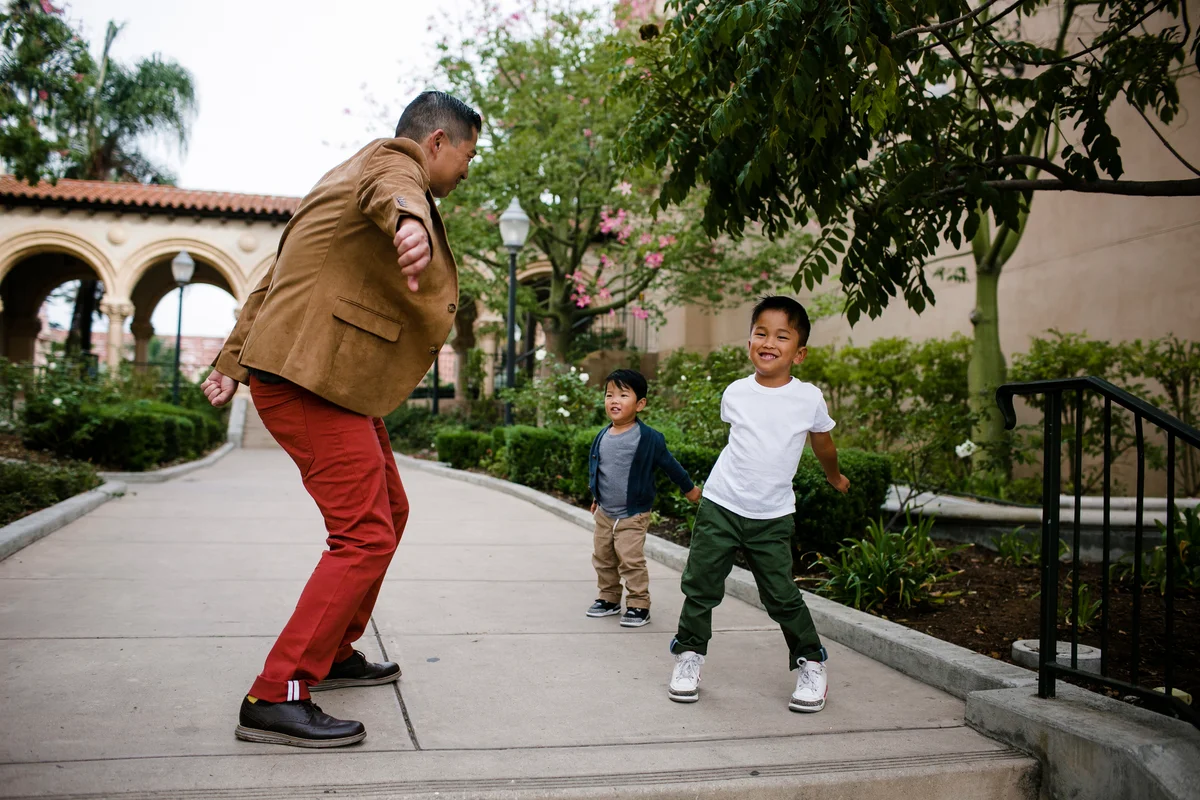 toddlers dancing