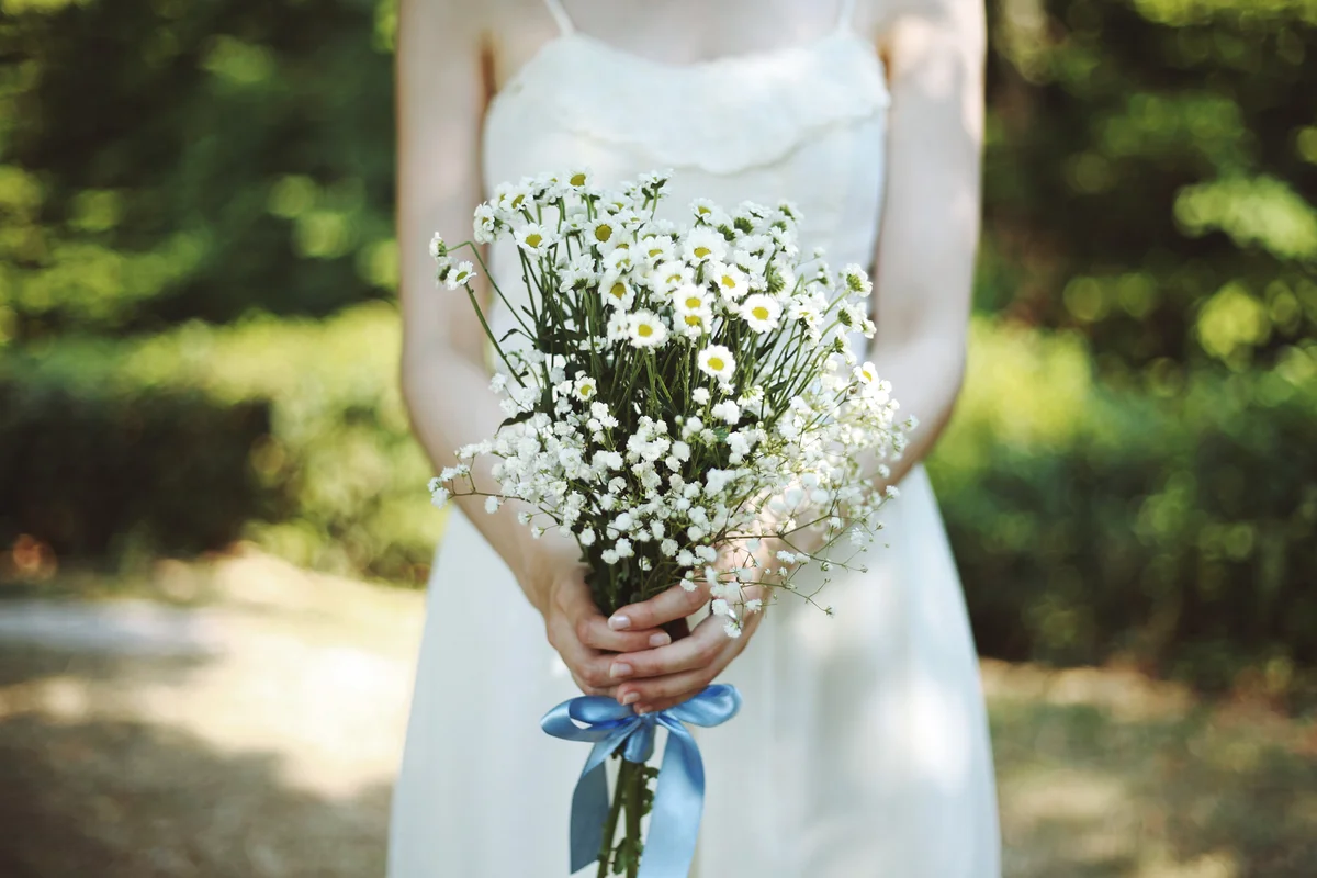 simple wedding bouquet