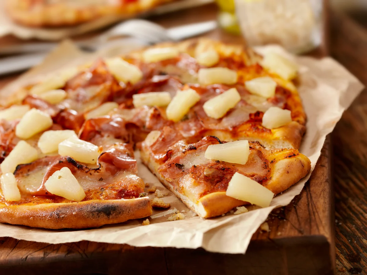 Hawaiian pizza