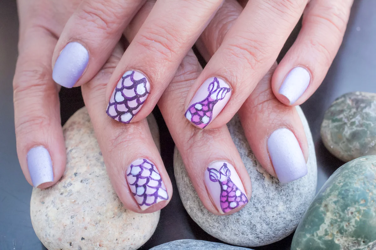 mermaid-theme nails