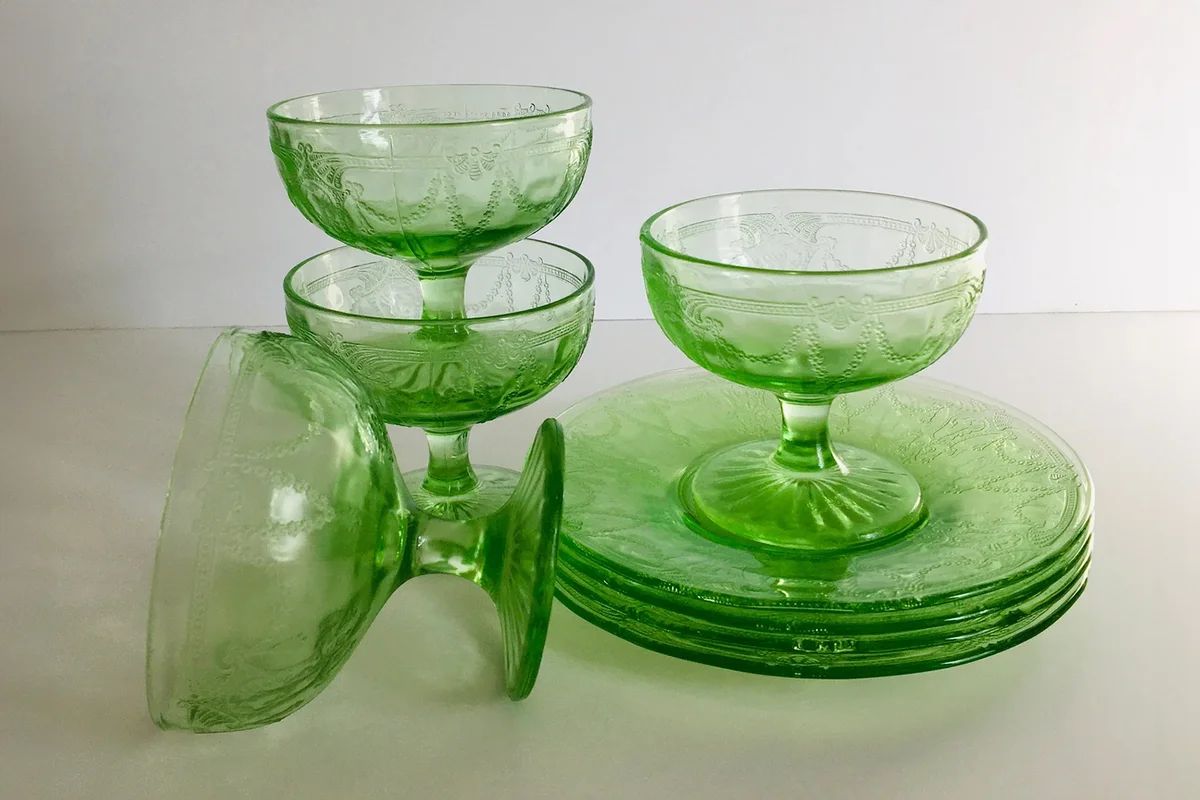 Hocking Glass Cameo Sherbets W/Sherbet Plates  Hocking Green