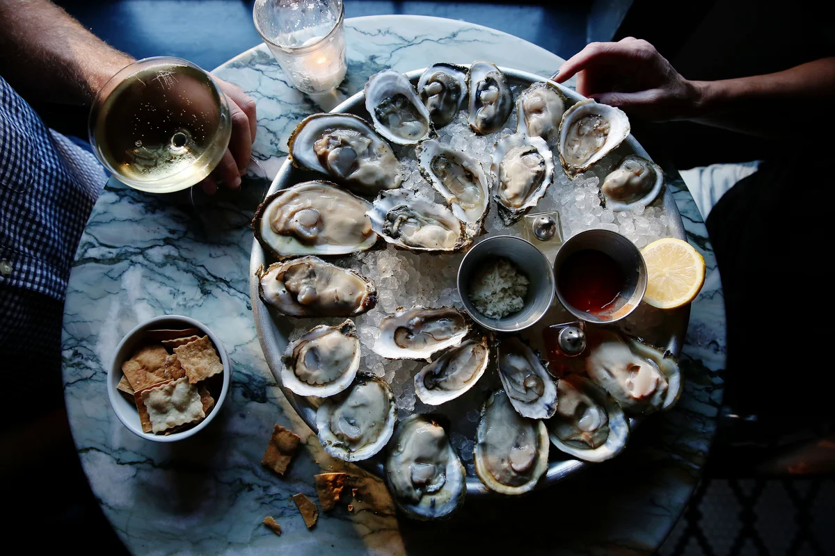 platter of oysters