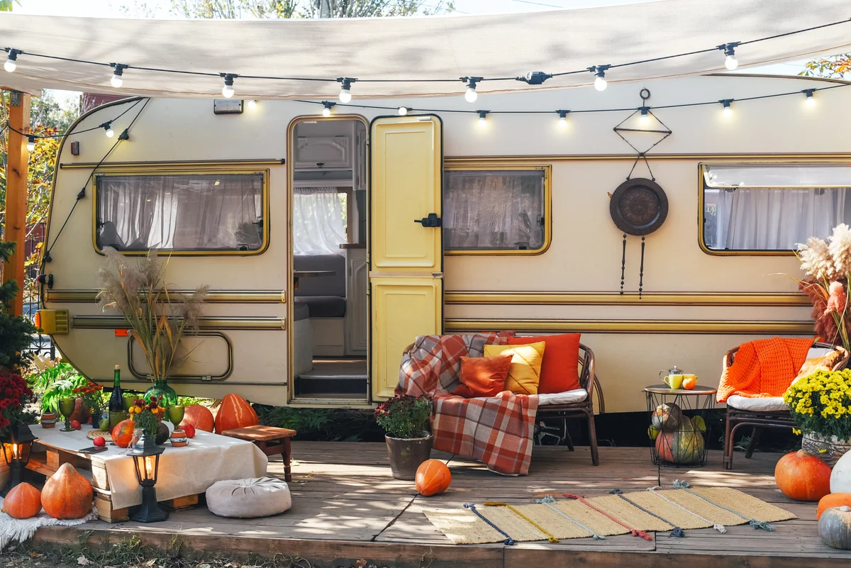 autumn camper decor