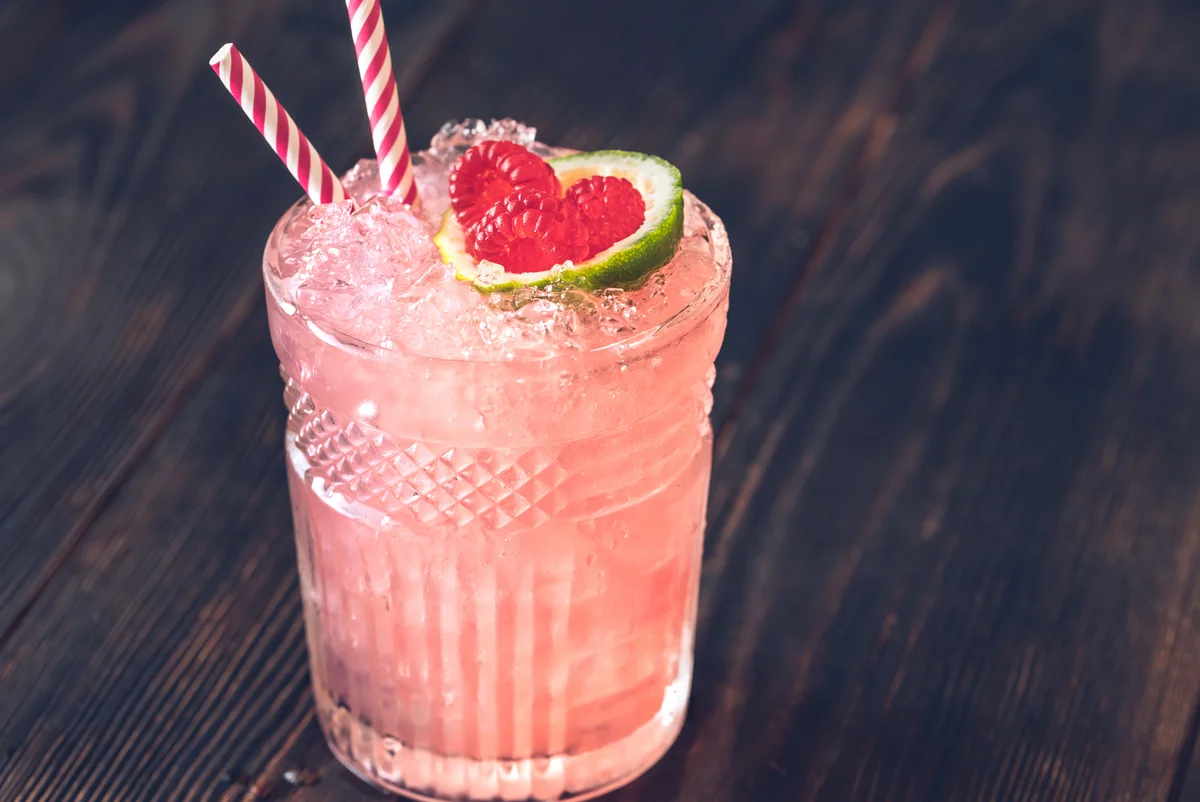 gin & jam cocktail