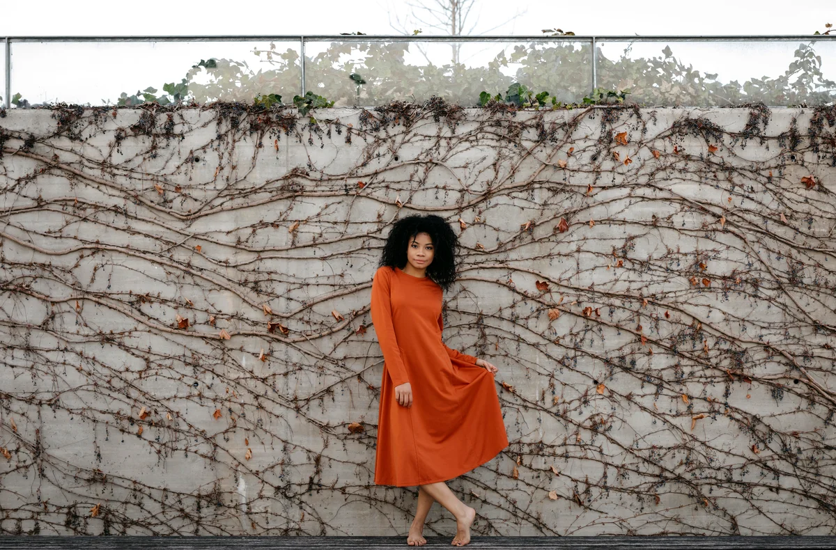 orange dress