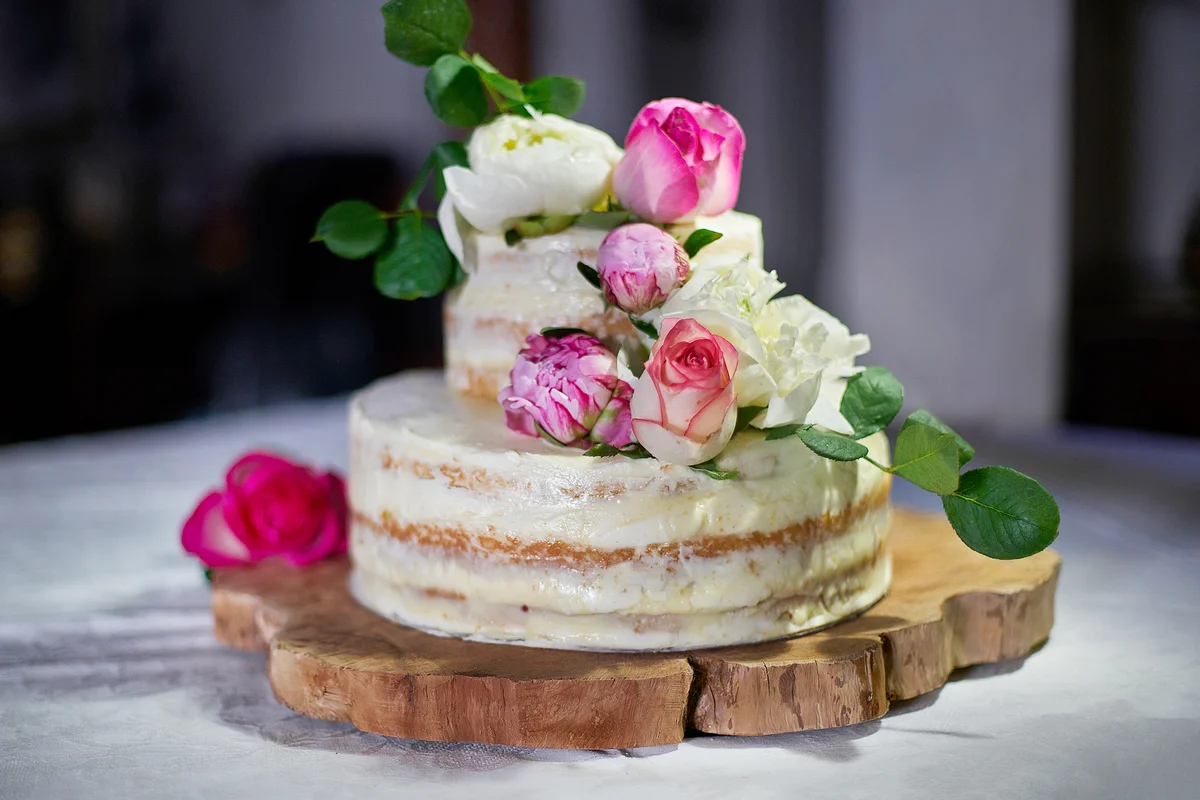 Naked Cake with Roses