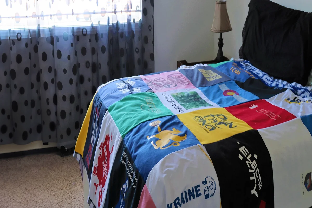 Custom Blankets made from t-shirts jerseys an other shirts
