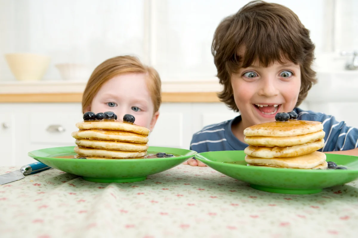 kids with pancakes