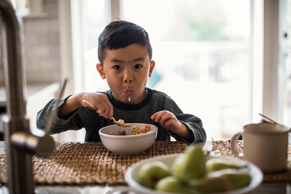 boy eating cereal