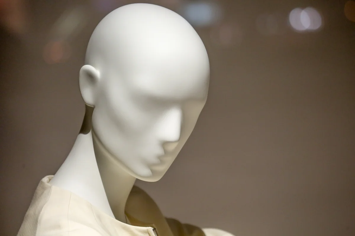 mannequin head
