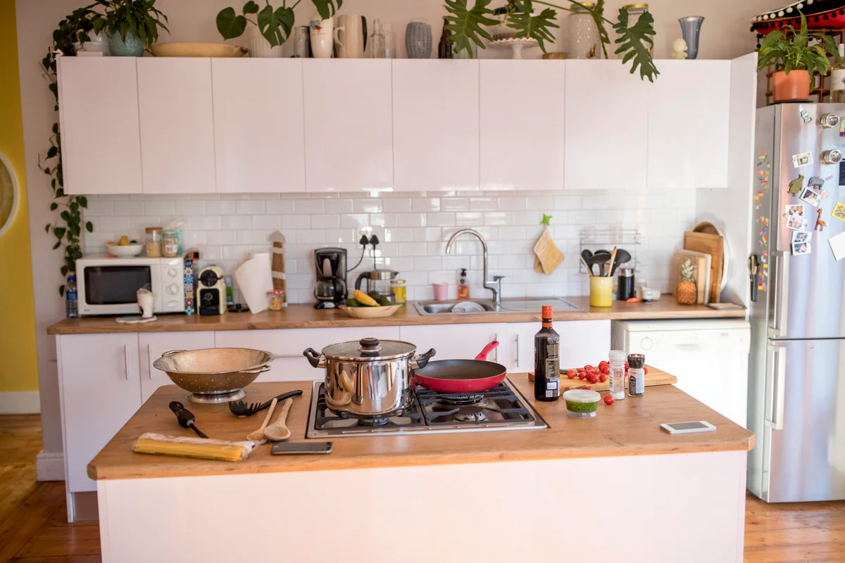 modern white kitchen