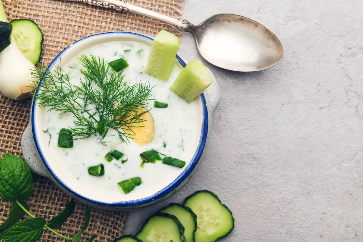 yogurt with dill and cucumber