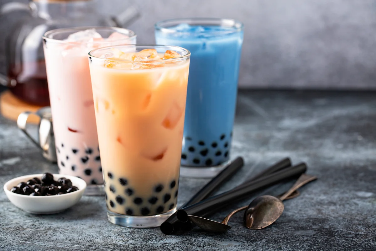 Milk bubble tea in tall glasses