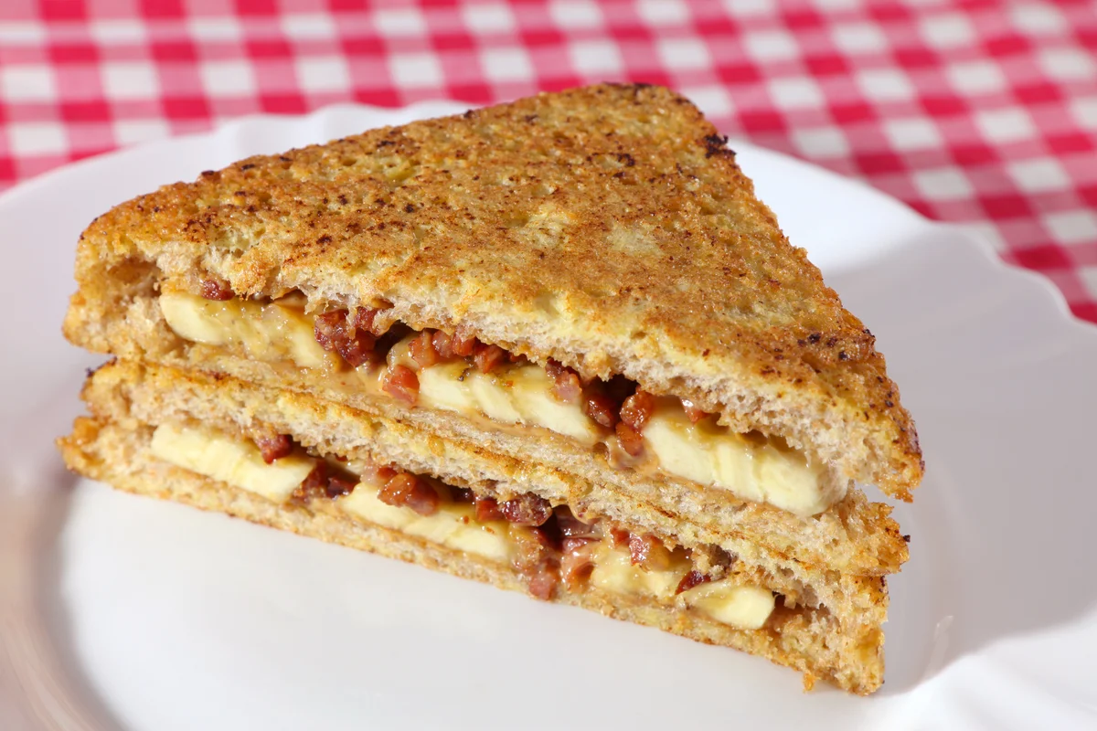 Banana Sandwich with peanut butter and bacon bits