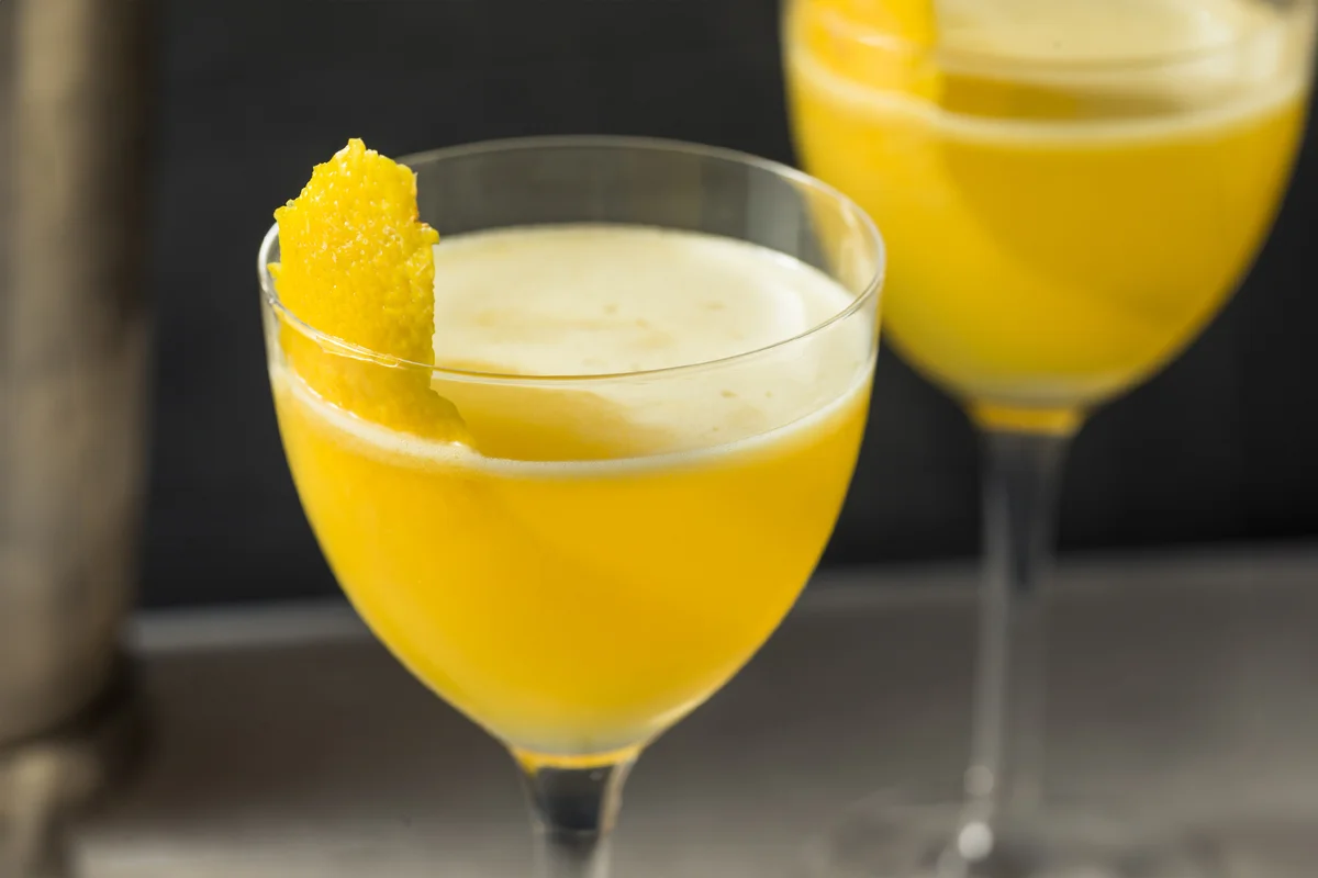 Boozy Refreshing White Negroni Lemon Daiquiri with a Garnish