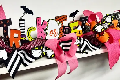 Halloween pink garland