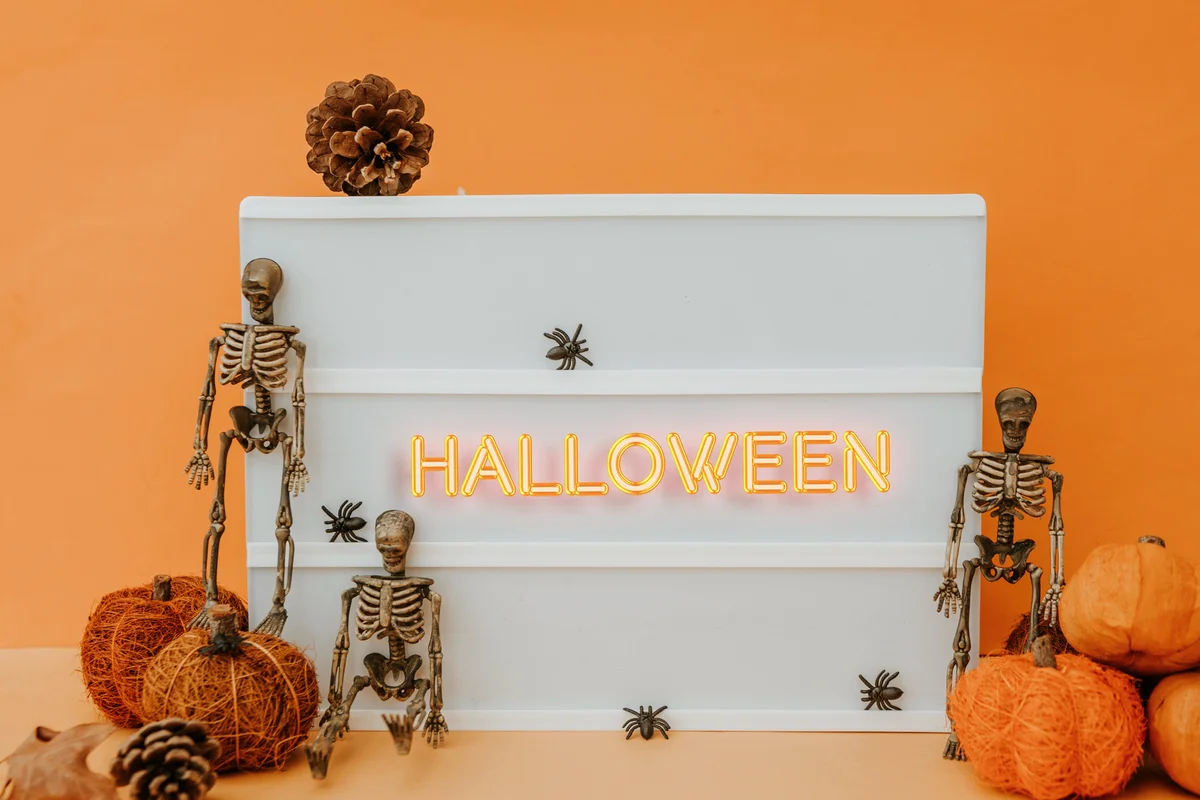 Halloween message on lightbox