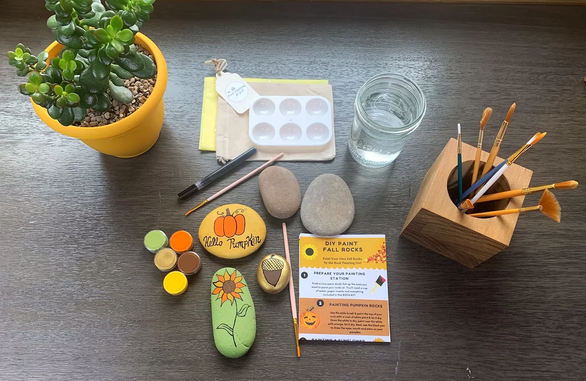 Fall Craft Kit for Adults & Kids, Rock Painting Fall Craft