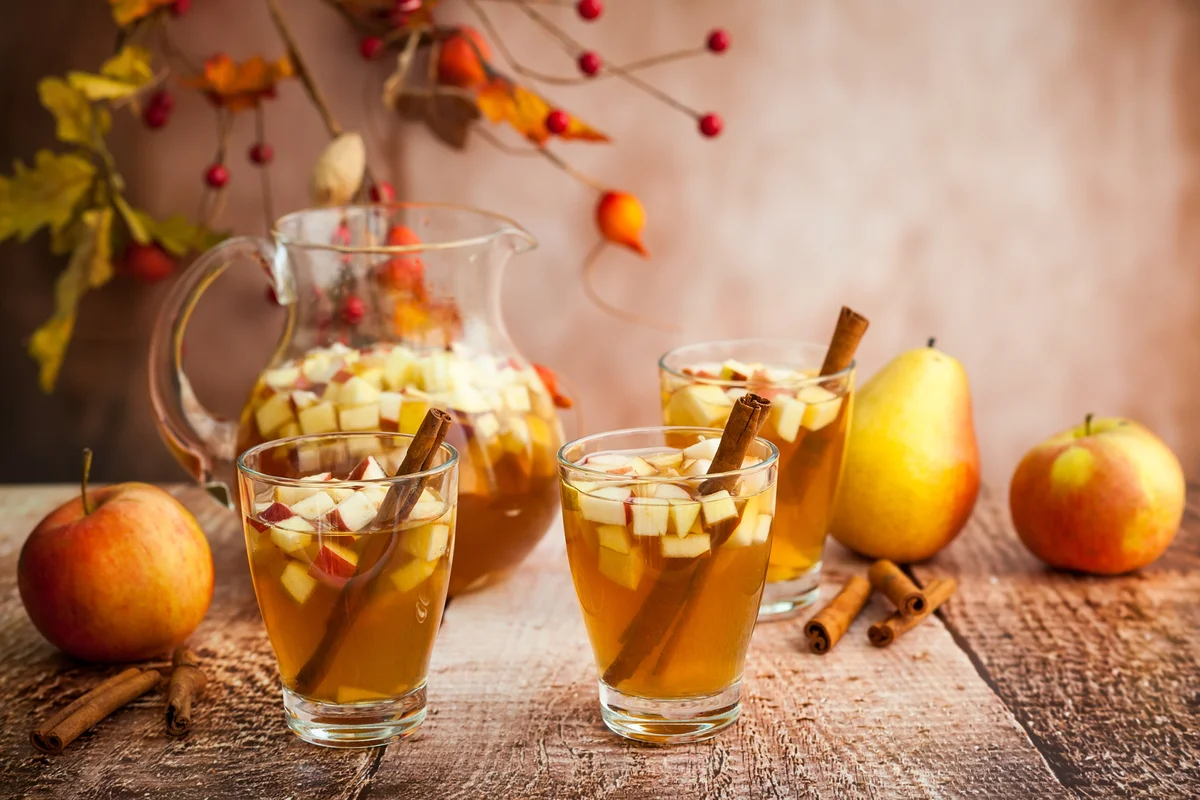 Autumn sangria with apples,pears and cinnamon