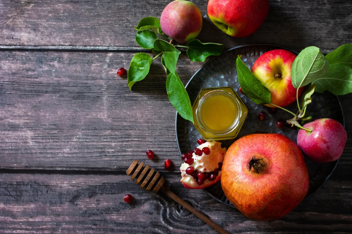 apples and honey for Yom Kippur