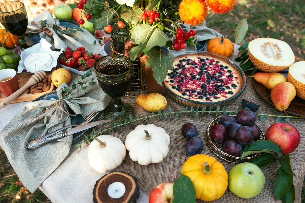 autumn food spread