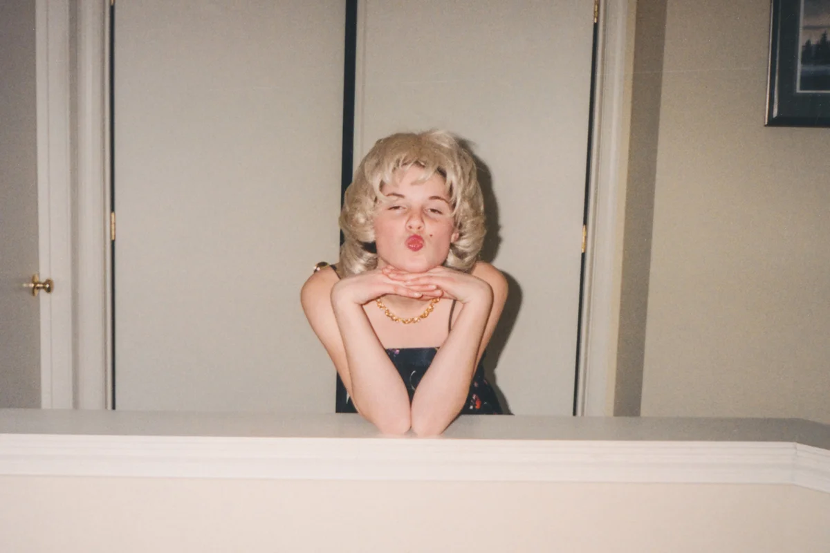 girl in Marilyn Monroe halloween costume