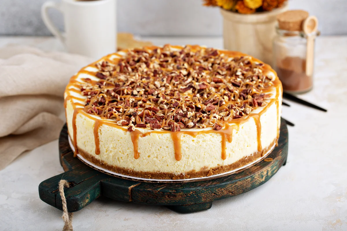 caramel pecan cheesecake