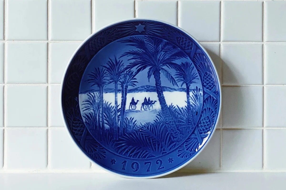 Royal Copenhagen Christmas Plate 1972 Denmark "In the Desert"